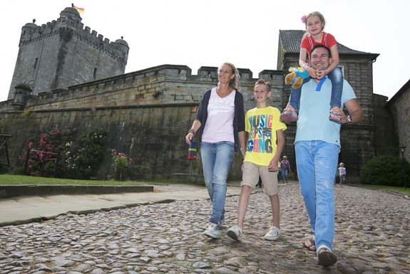 Gezin bij Bentheimer Burcht | Ferienresort Bad Bentheim